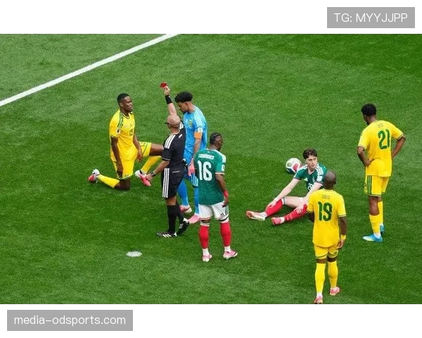 墨西哥2-0南非开门红，希门尼斯和东道主气势全面拉满